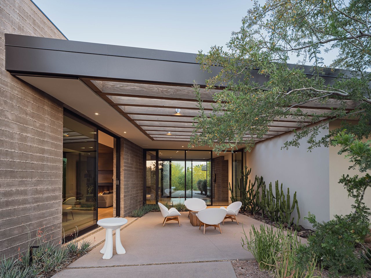 Luxury Custom Home with Camelback Views in Paradise Valley, Arizona