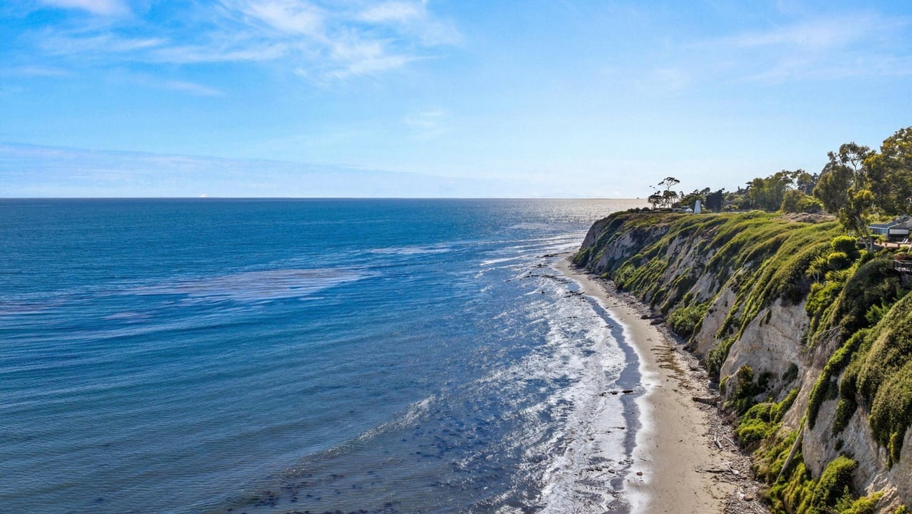 The Best Neighborhoods in Santa Barbara: Your Local Guide