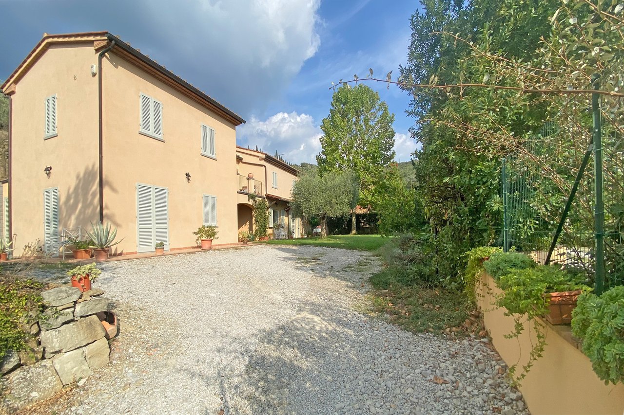 Delightful country house for sale in Castiglion Fiorentino, Arezzo