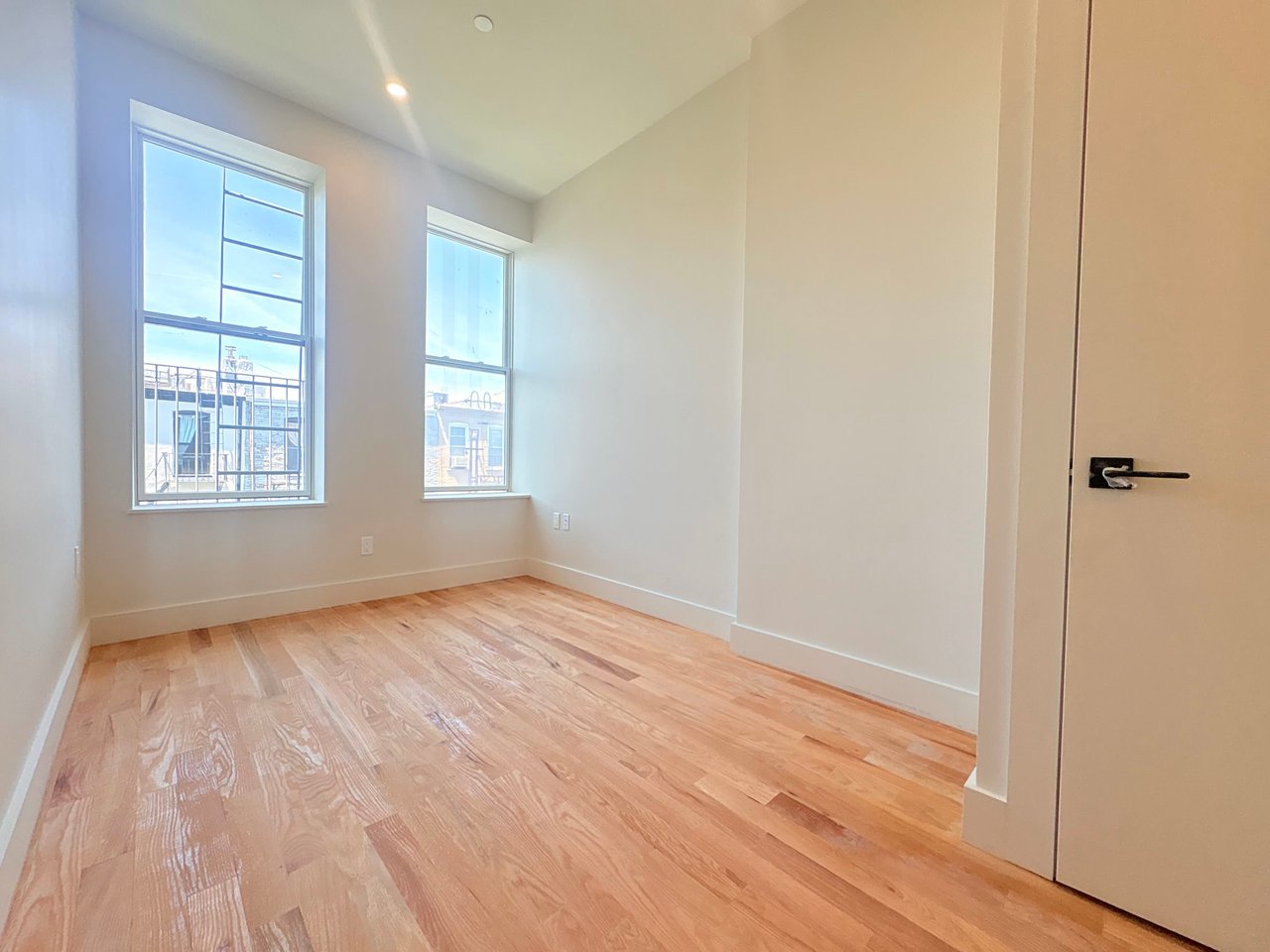 415 Himrod St 3R
