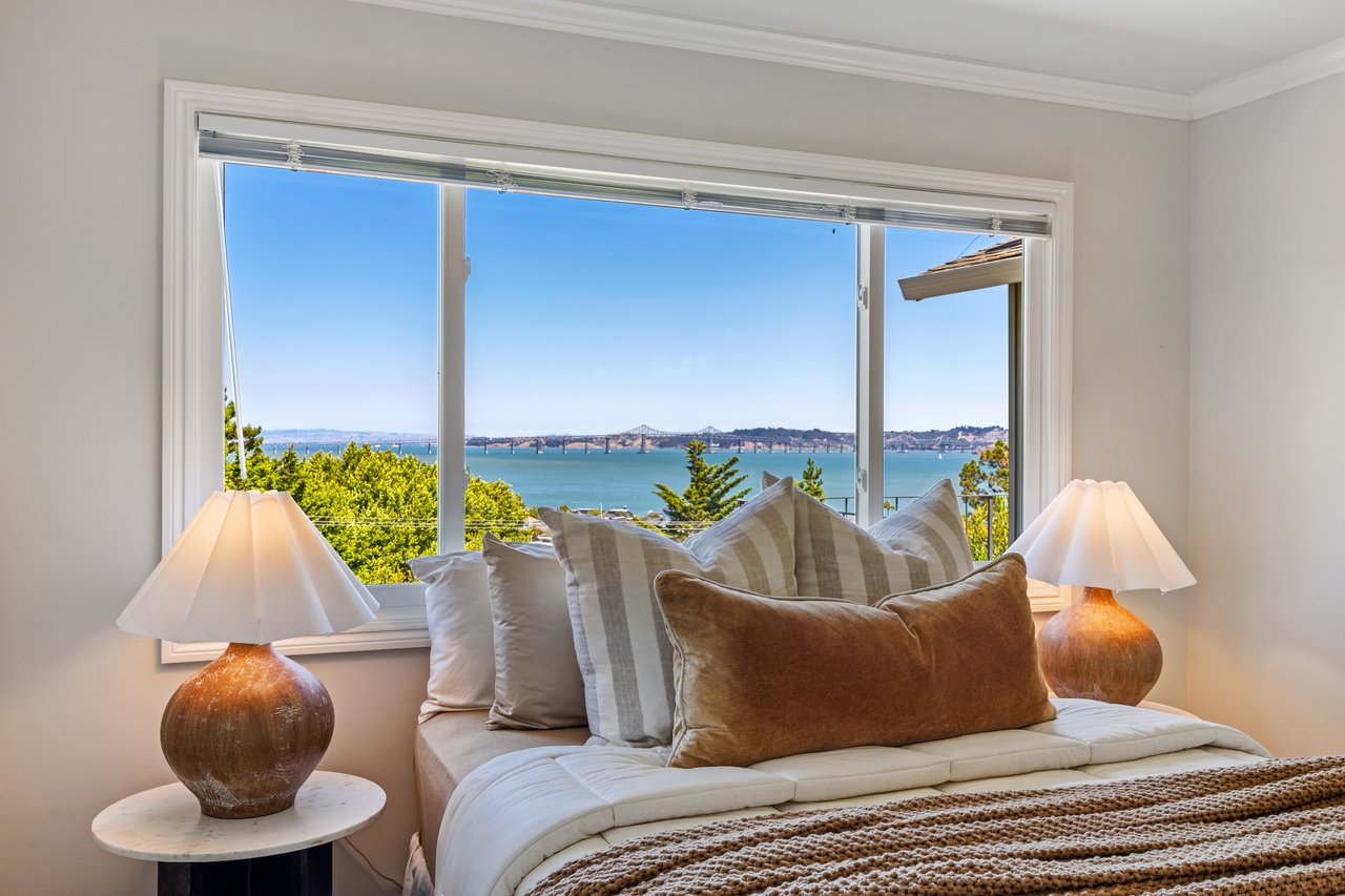 Single Level Retreat with Sweeping Bay Views
