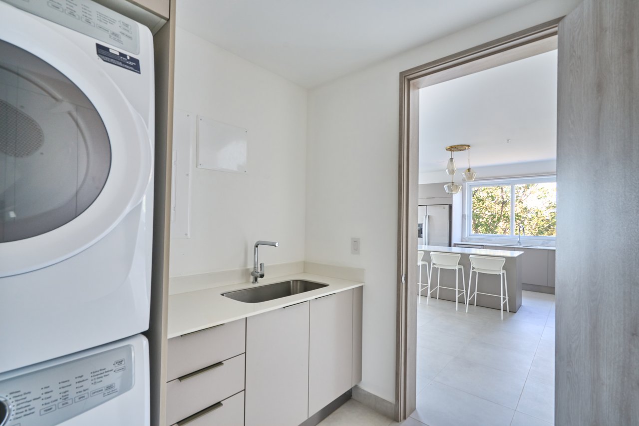 Residencia La Vista Tower C – 3 Bedroom | Elevated Ocean-View Living in Playa Tamarindo