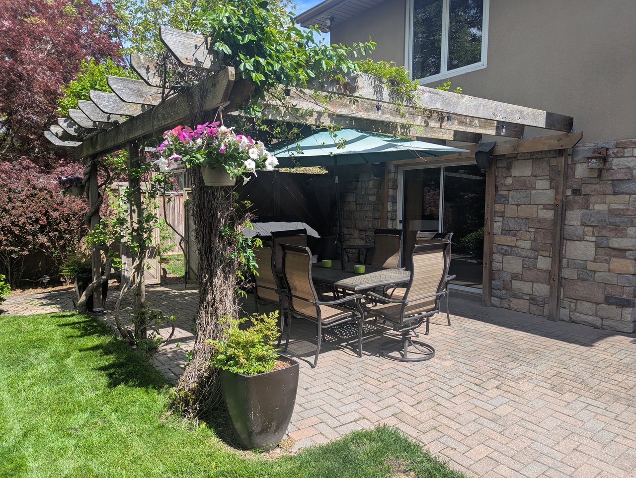 1443 Birchwood Dr