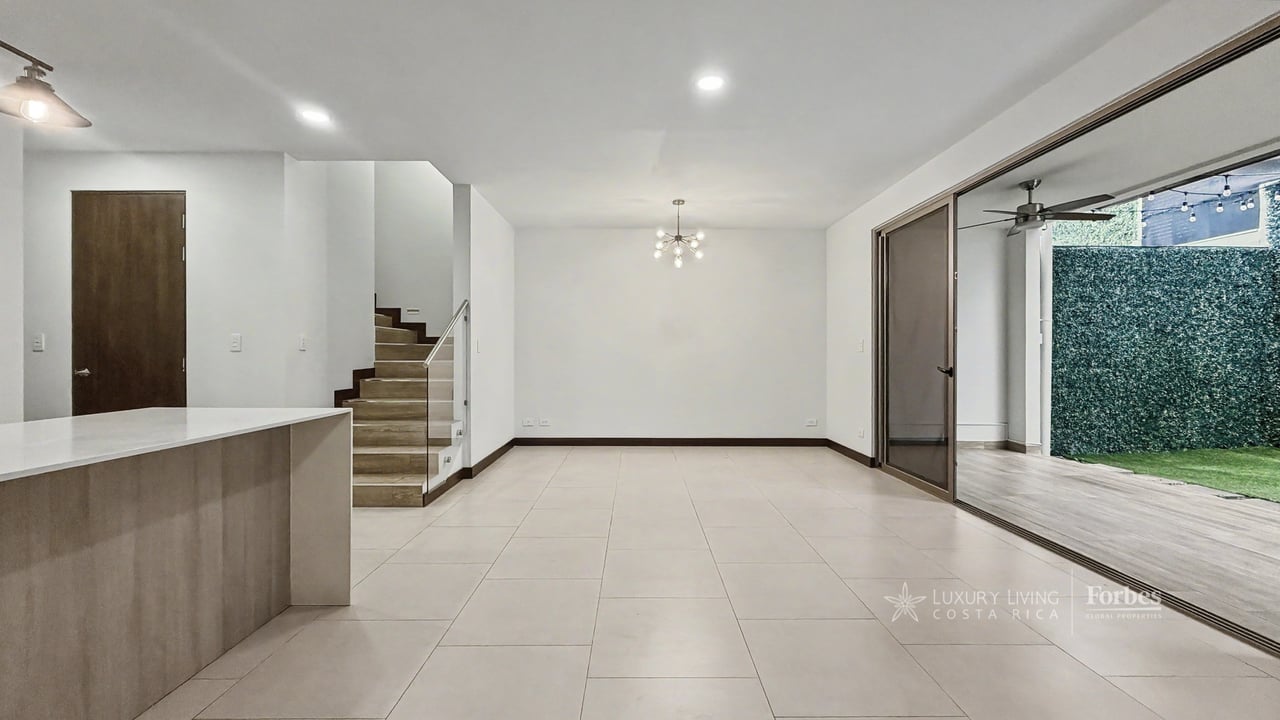21480 - House, 3 bedrooms, office, terrace, pool, gated community, Escazú