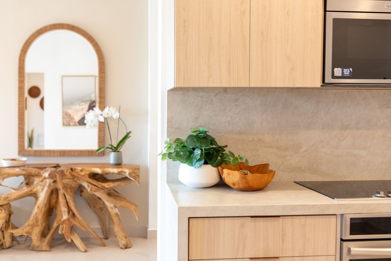 Ocean & Mountain View Modern Beach Condominium 