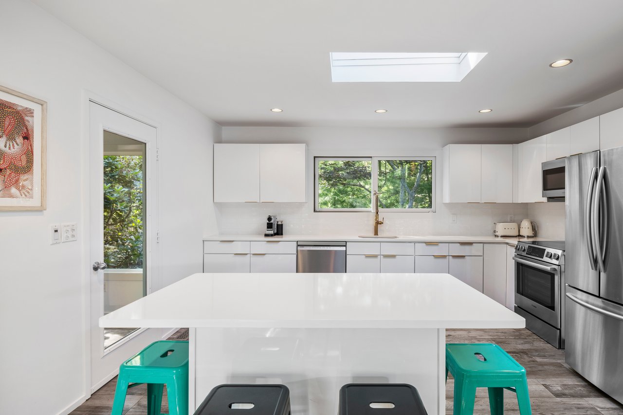 4 Hollow Tree Lane, East Hampton