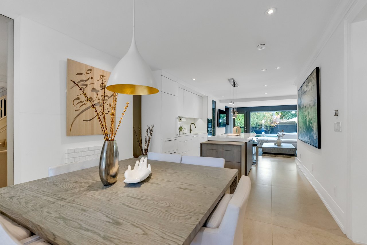 Gorgeous Upgraded Residence