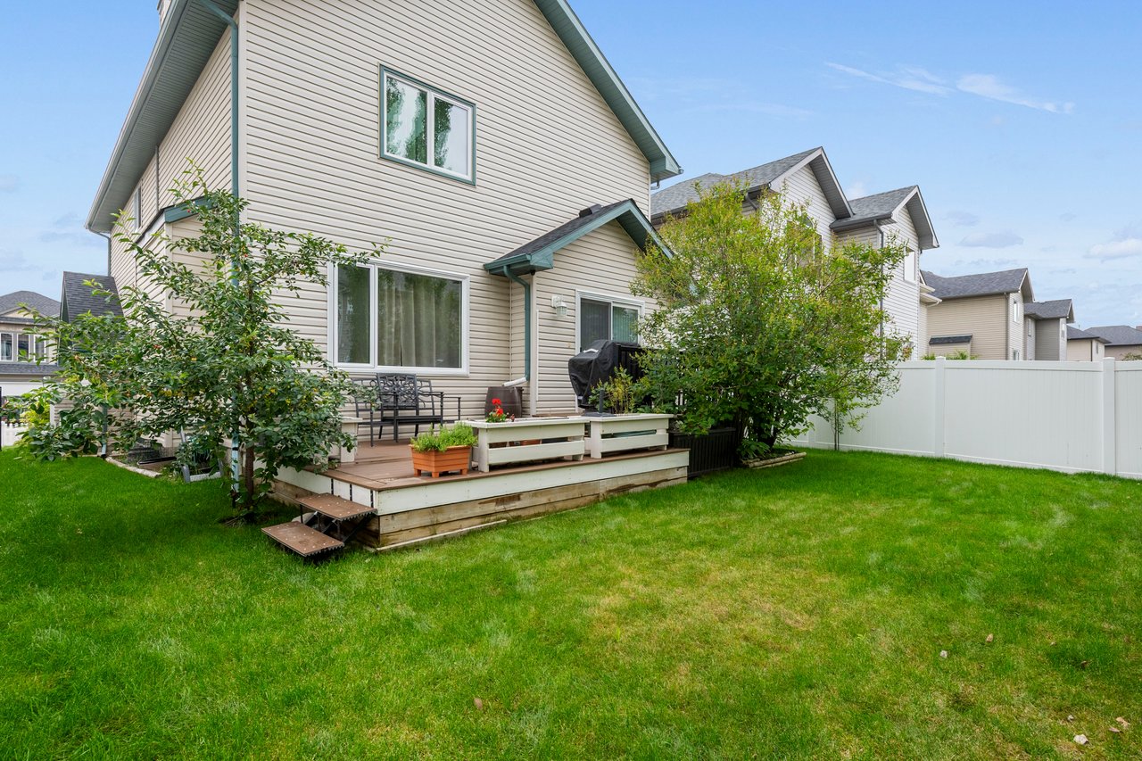 271 Royal Birch Way NW