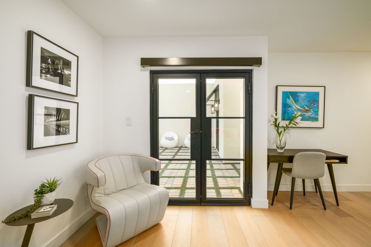 2737 E ARIZONA BILTMORE Circle 3