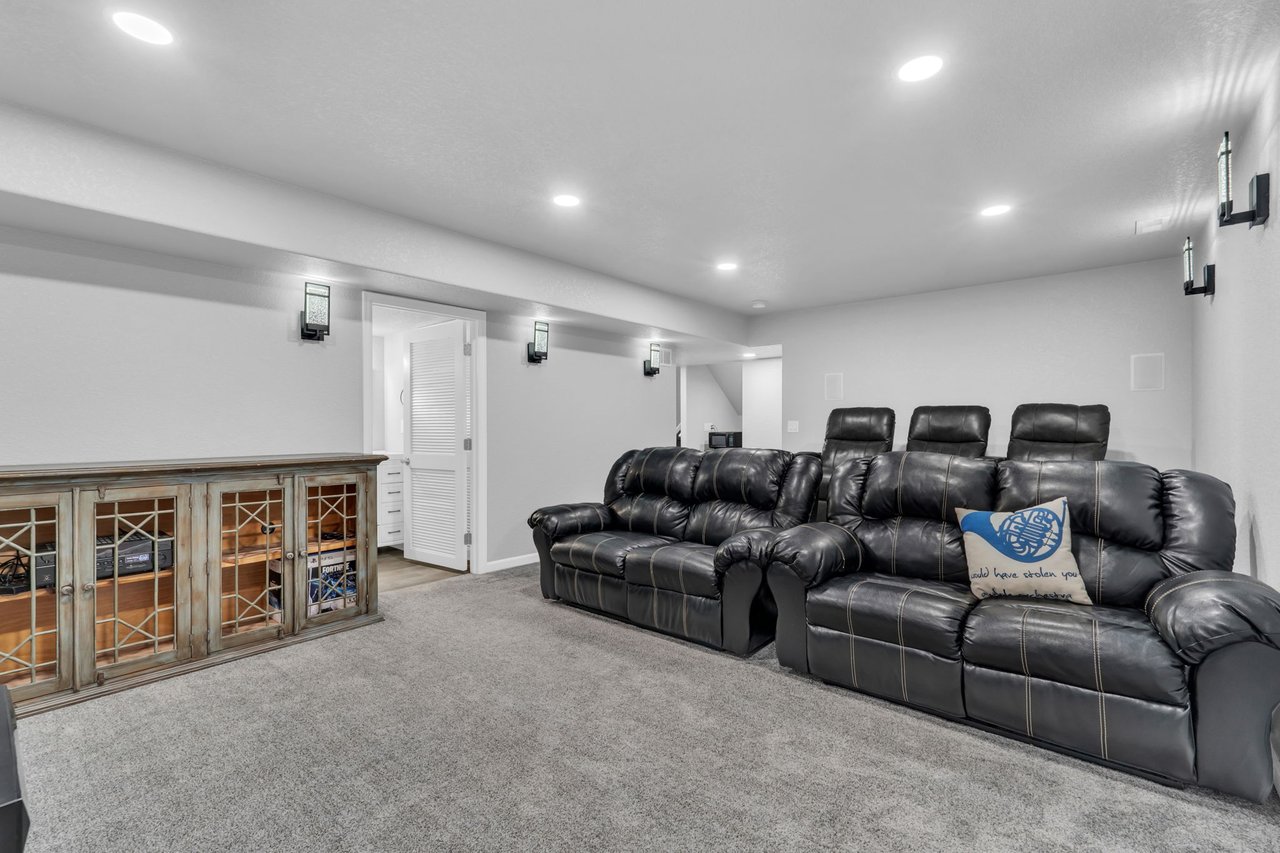 7804 Lightwood Way