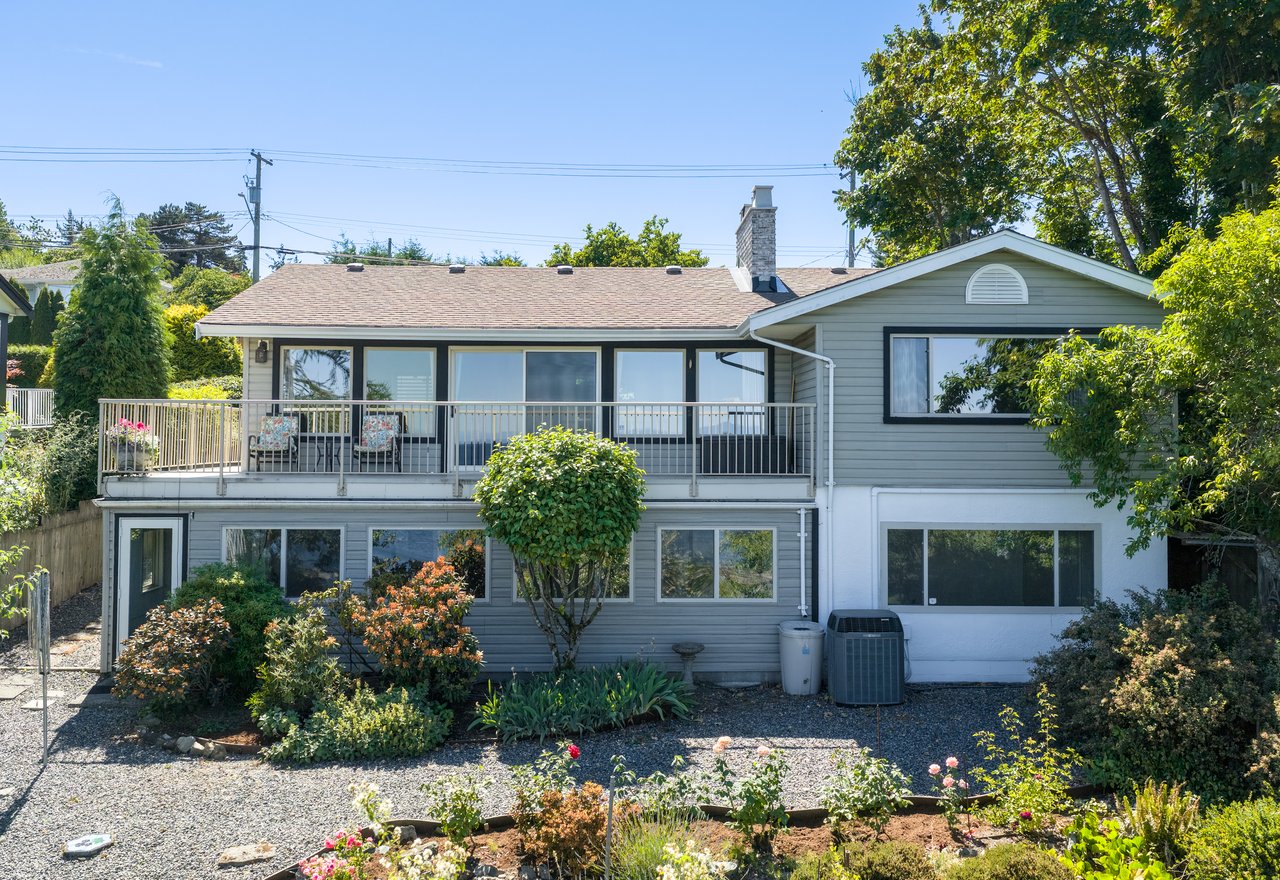 2640 Departure Bay Road 