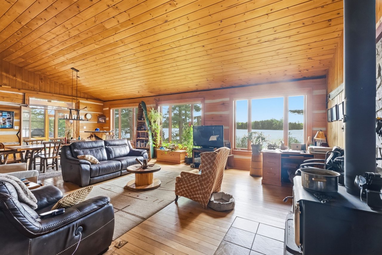 3491A Axe Lake Road, McMurrich/Monteith, ON