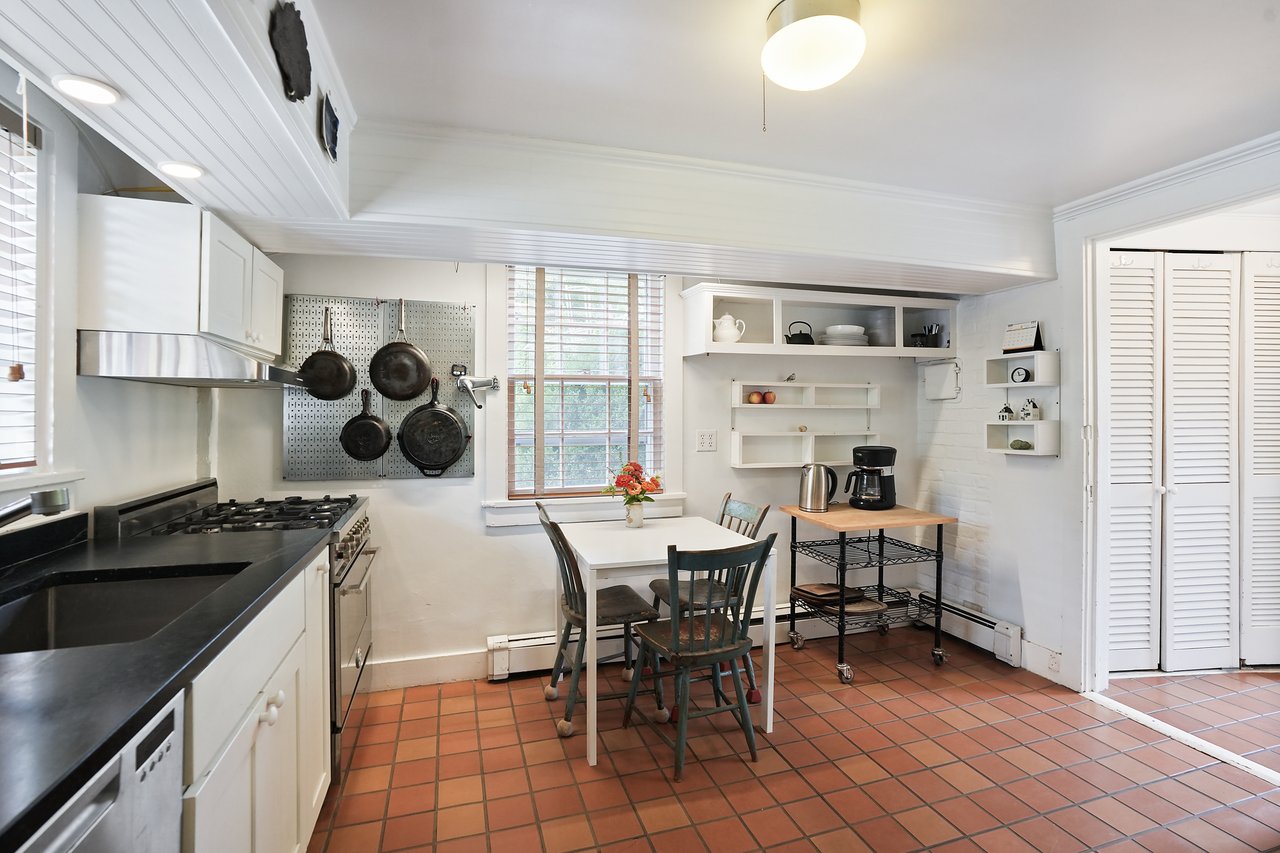 333 Hook Road