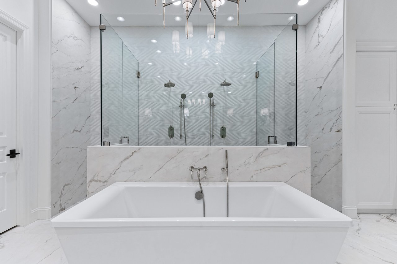 8832 E WETHERSFIELD Road