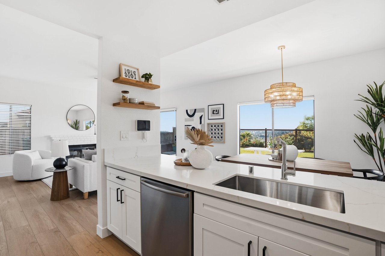 Ocean Views in Calavera Hills