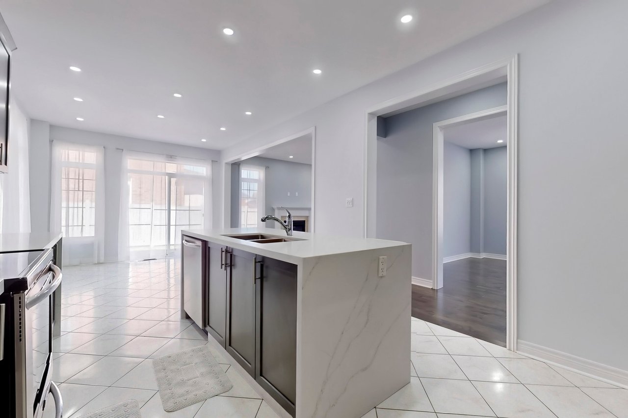 227 Inverness Way