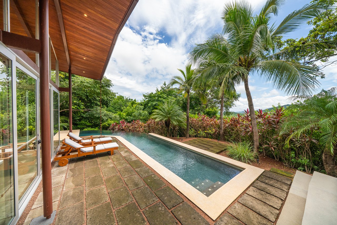 V-Sylvie Rancho Villa | Tropical Villa with Pool and Panoramic Views near Tamarindo