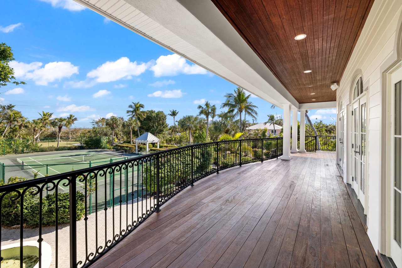 16475 Captiva Dr