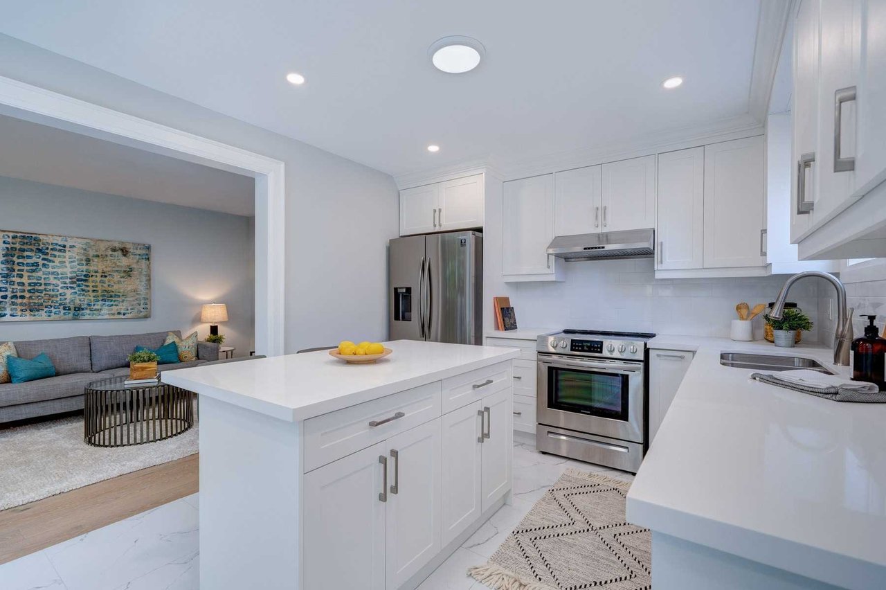 37 Ridware Cres