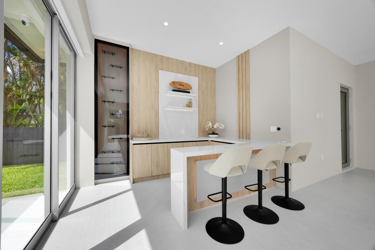 JUST LISTED: Modern Luxury Estate at 11240 SW 95th Street