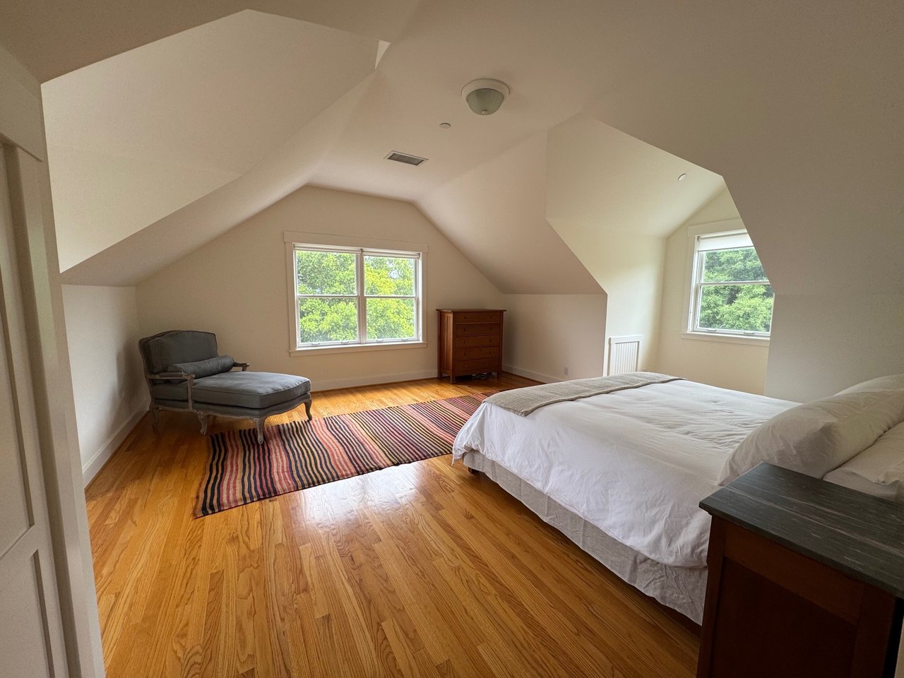 Country Farmhouse for Rent
