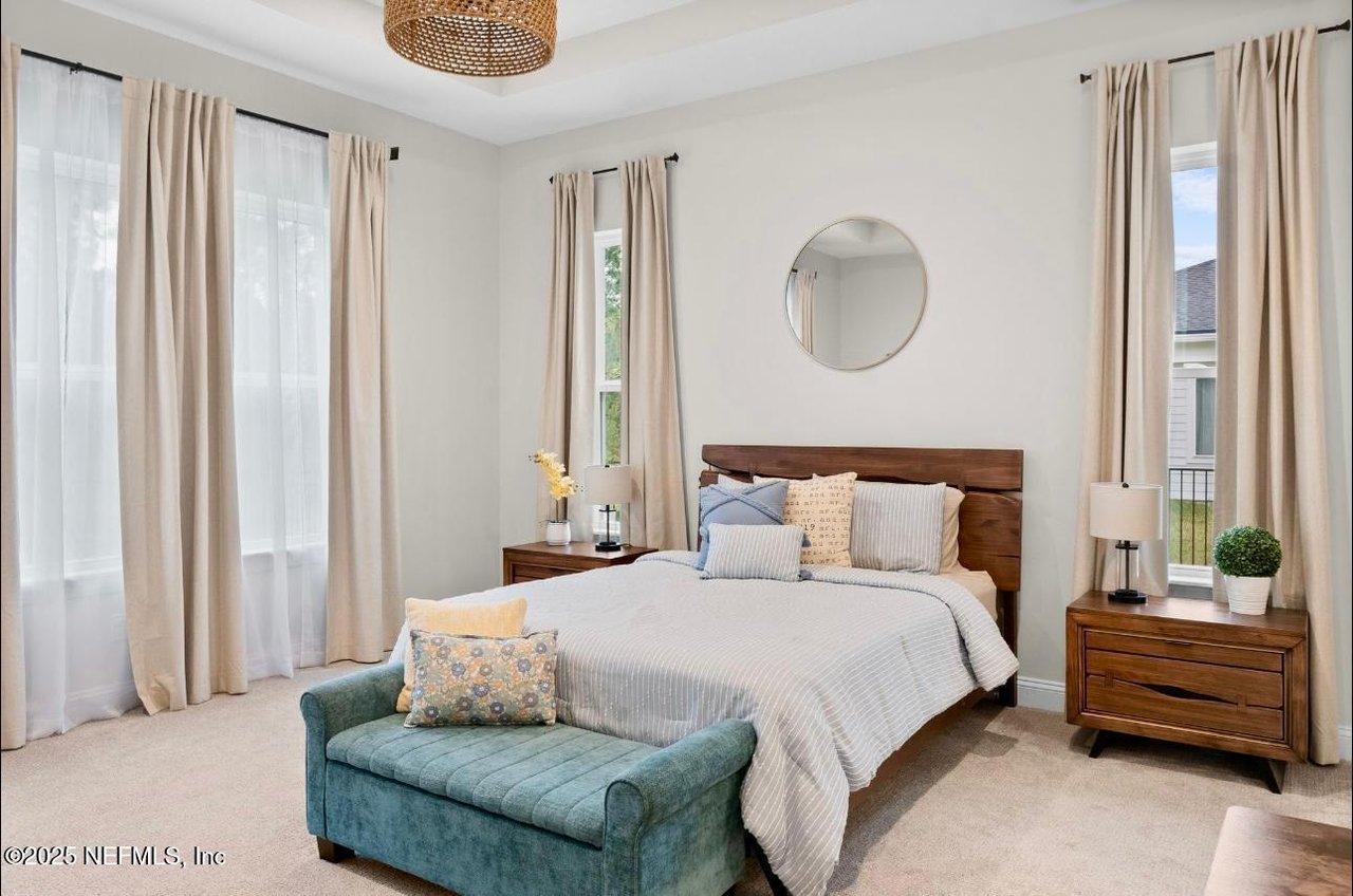 462 HILLENDALE Circle, St. Johns