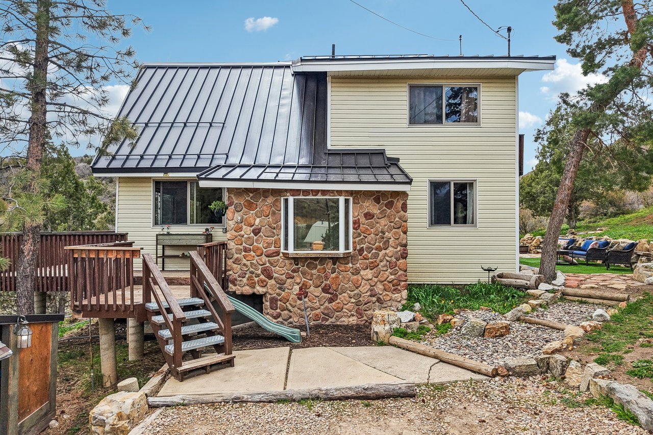 1538 Country Cir