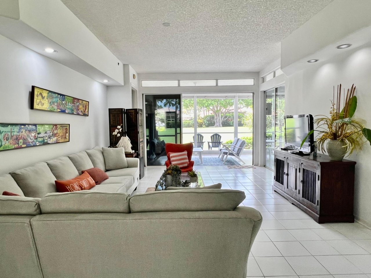 2431 NW 59th St 404