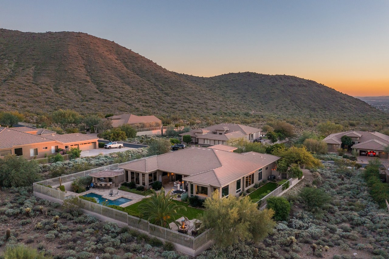 11368 E WINCHCOMB Drive