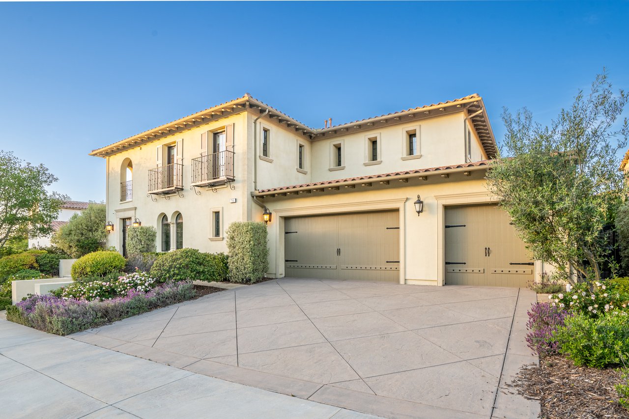 790 Via Sedona