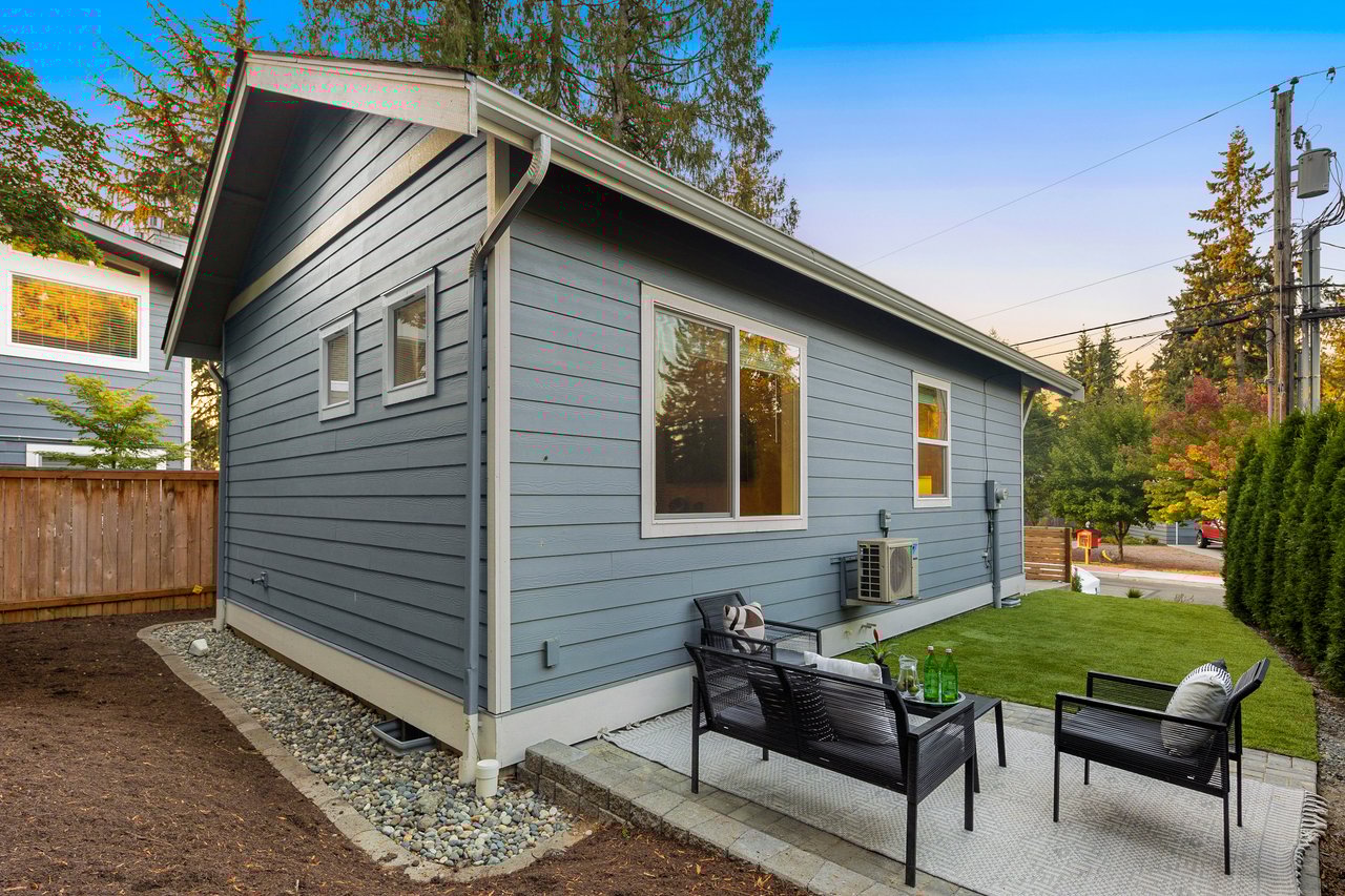 13005 NE 73rd Street Unit: 2