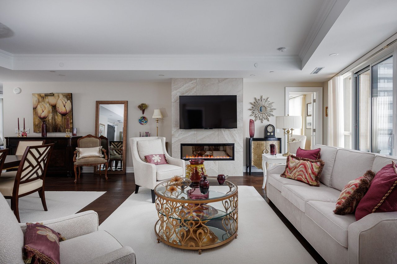 2060 Lakeshore Road 1802