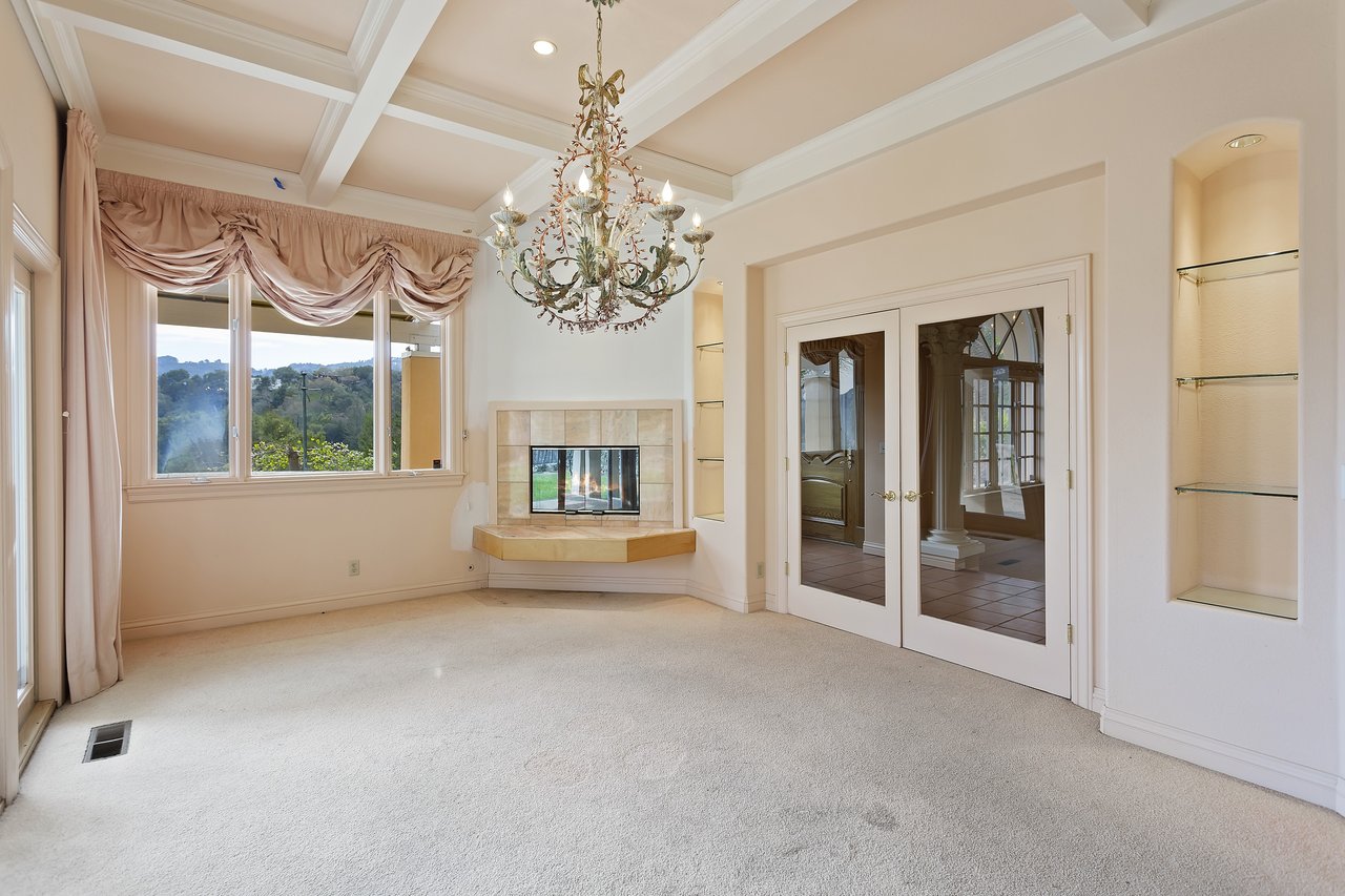 6 Tappan Lane