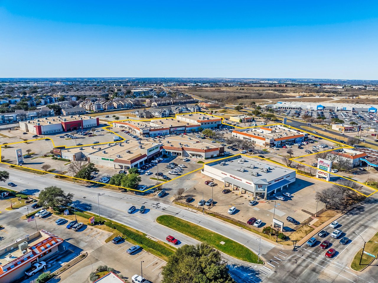 Hulen Pointe