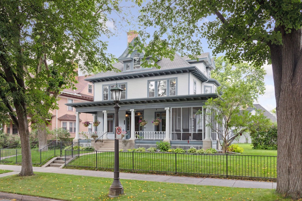 Our Listing at 911 Lincoln Ave Featured in A New York Times Article