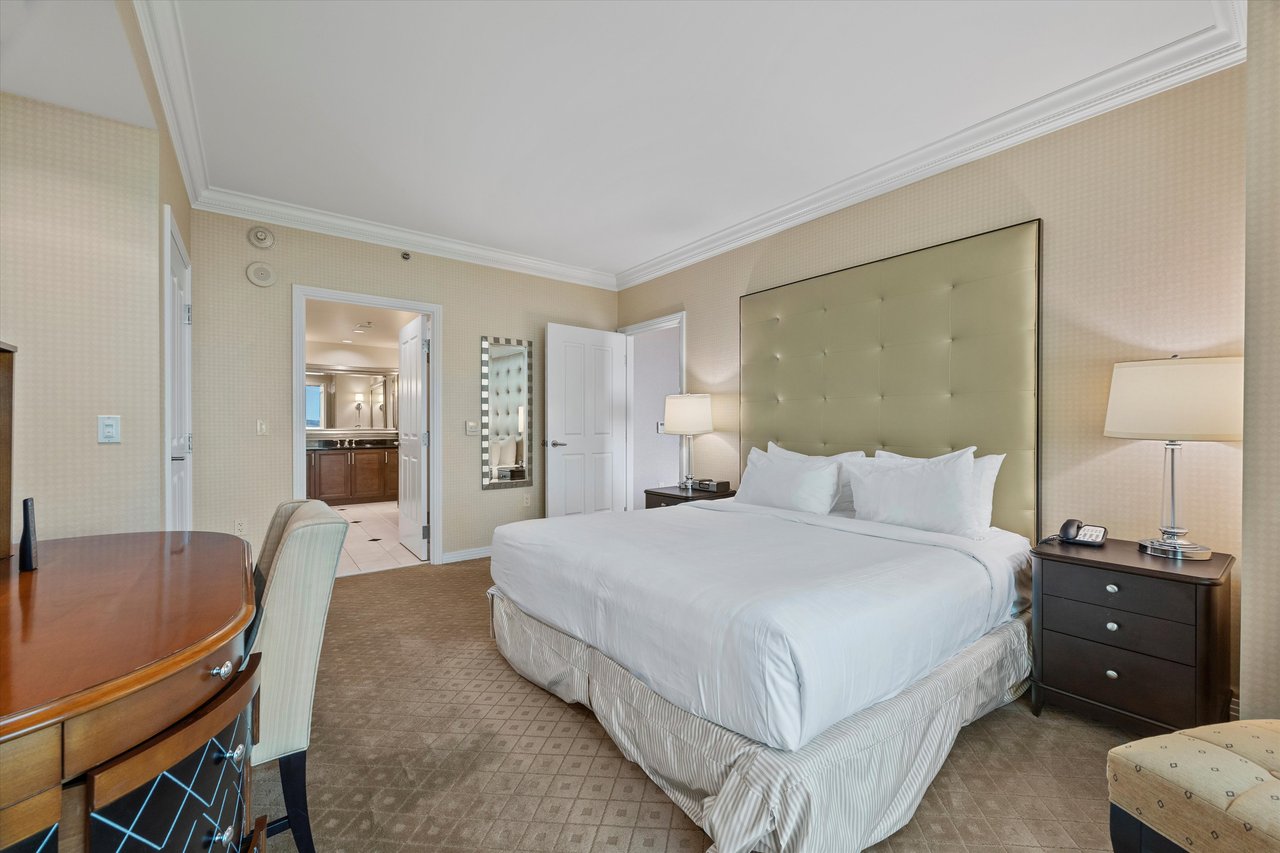 125 East Harmon Avenue 3520