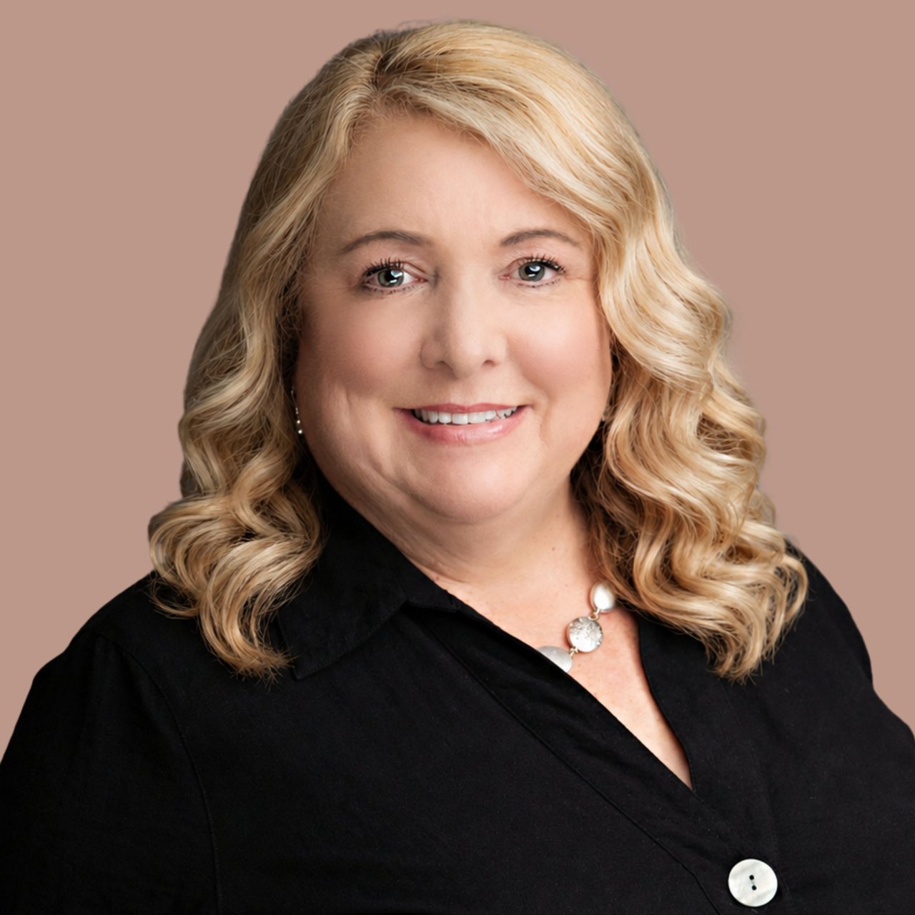 Cindy Milner Bogart, GA Real Estate Agent Headshot
