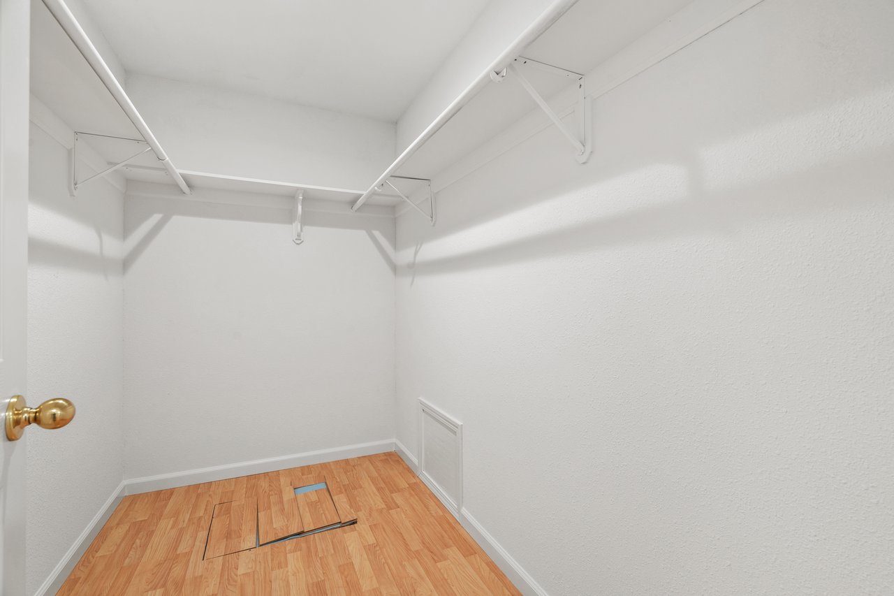 1459 Blackfield Drive