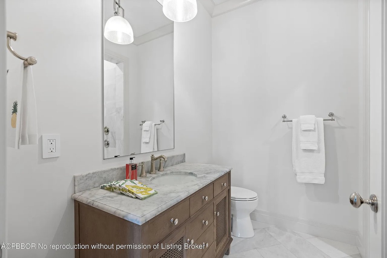 541 Greenway Dr, North Palm Beach, FL 33408