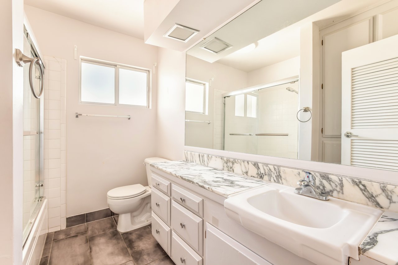 330 N Howard St Unit: 311