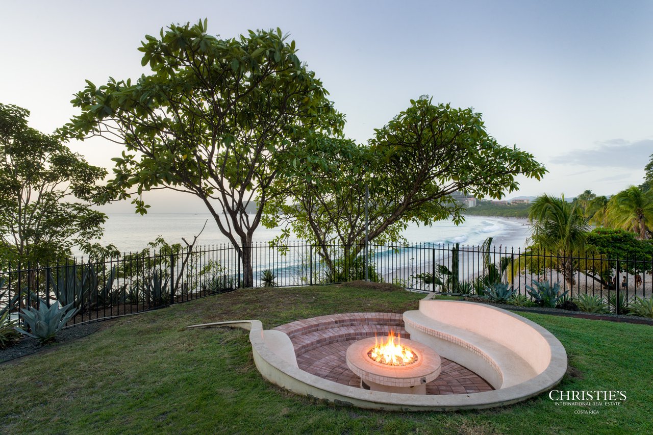 Casa Playa Bonita | Beachfront Luxury Estate in Playa Flamingo
