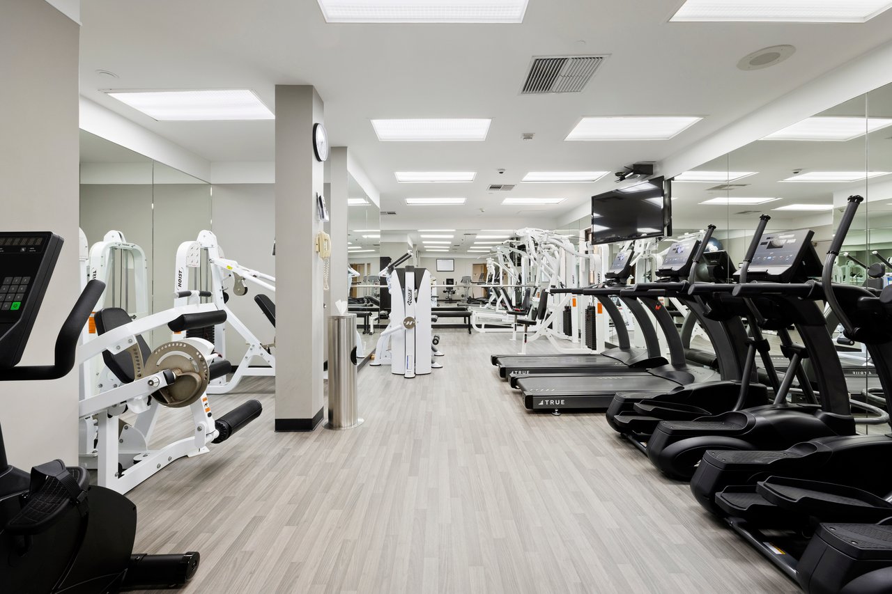 10430 Wilshire Blvd #202, Westwood