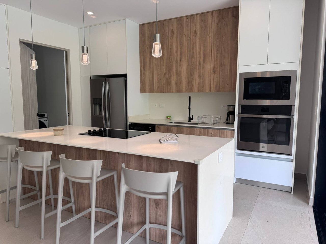 Turnkey Tropical-Modern 4BR Villa with Private Pool in Prestigious Hacienda Pinilla