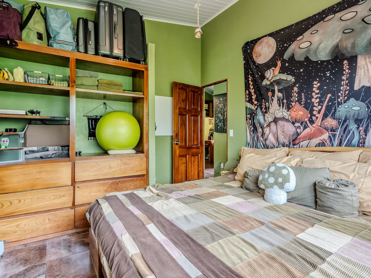 Self-Sustaining Mountain Estate for Sale in Costa Rica – 7.63 Acres with Waterfall, River & Multiple Homesites