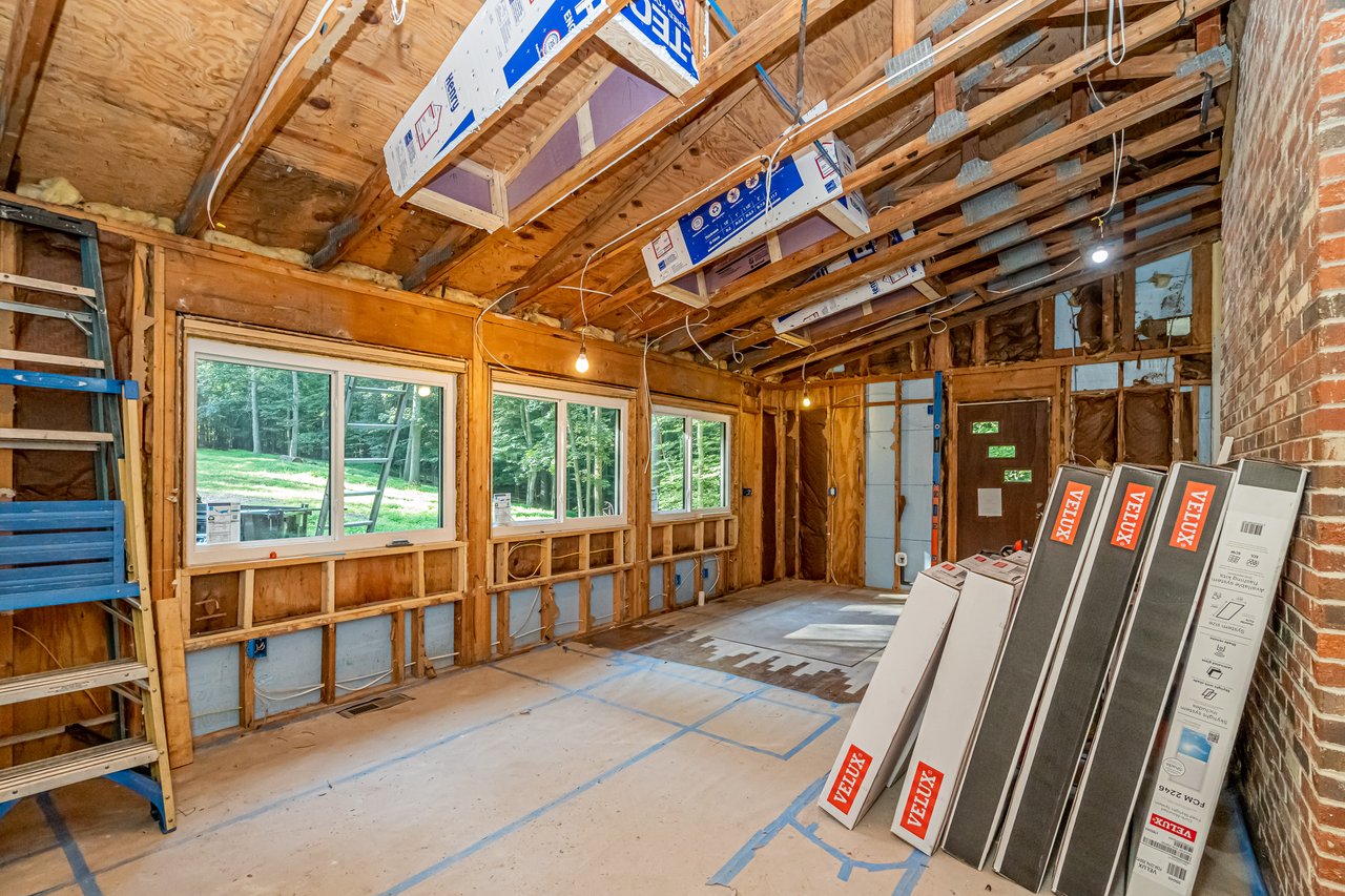 5 Acre Private Exclusive in Great Falls