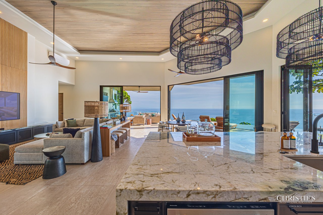 Luxury Estate in Escaleras- incredible ocean views 5.5 Acres