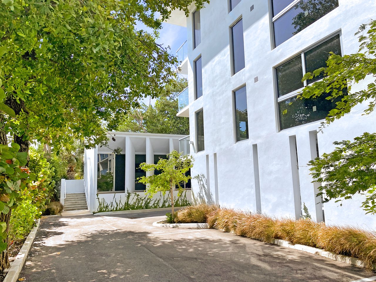 Beach Haus Bal Harbour Residences