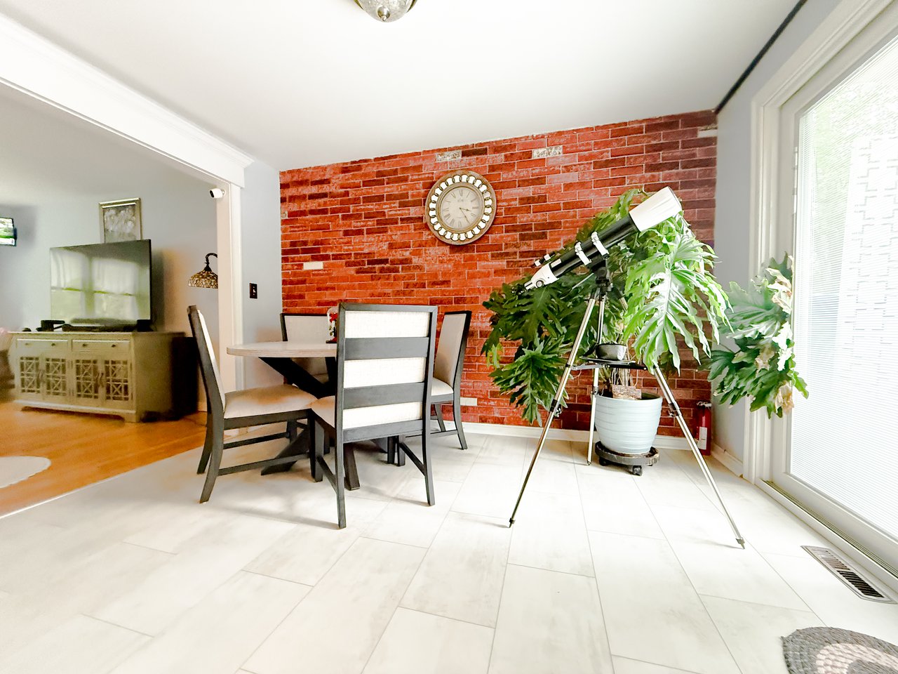 FOR SALE | Turnkey Business & Home