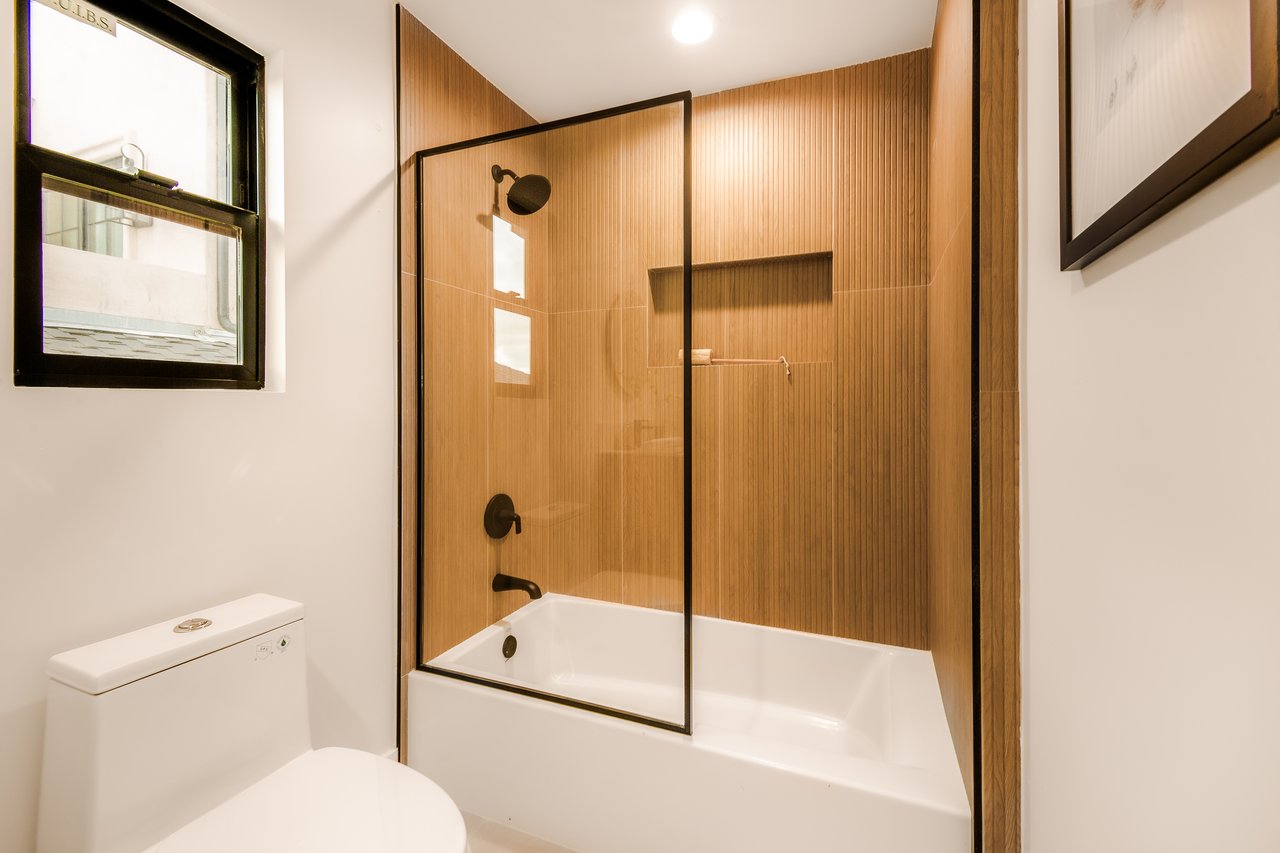 8921 Appian Way, Hollywood Hills