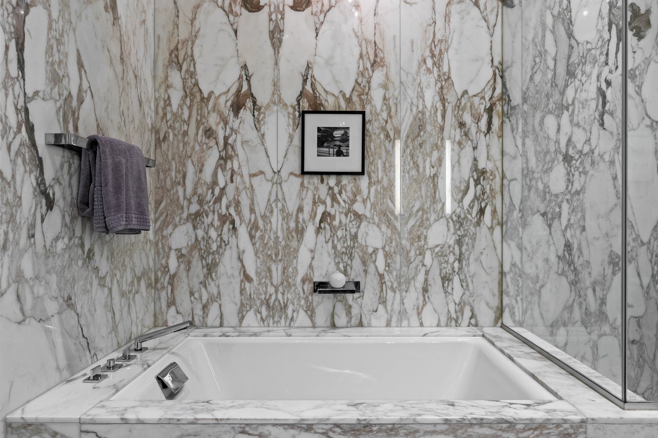 Suite 5707- 180 University Avenue 